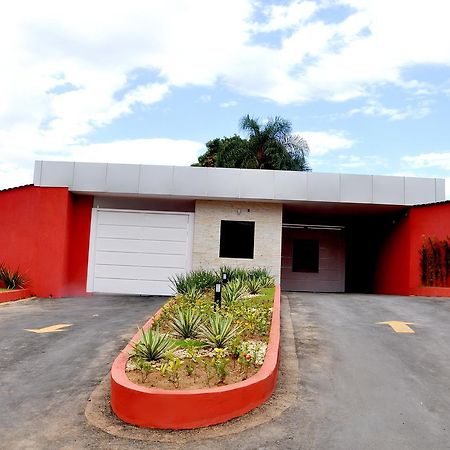 Motel Passport Guaratinguetá Exteriér fotografie